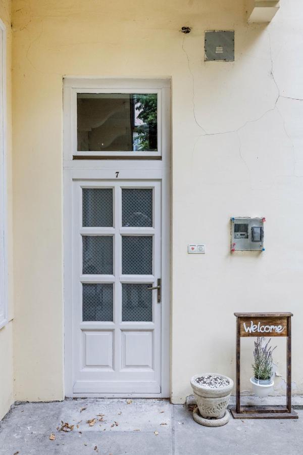 Lavender Apartment Budapeşte Dış mekan fotoğraf